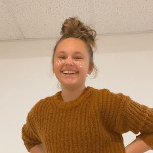 Meet your Posher, Scarlett